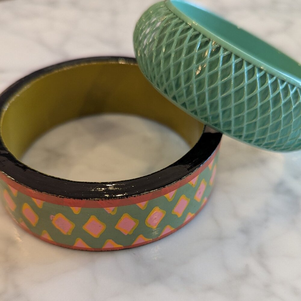 Colorful Bangle Set - Fun & Lightweight - Picture 4 of 7